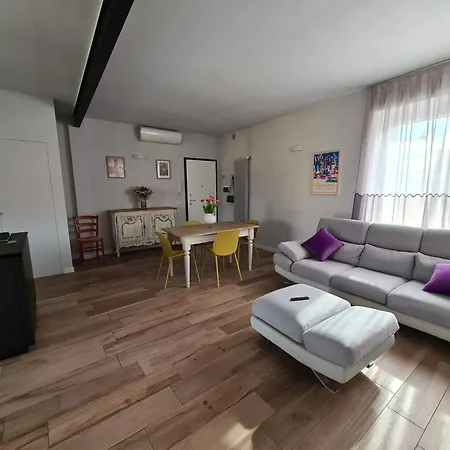 Cuore Di Charming Apartment Alba (Piedmont)